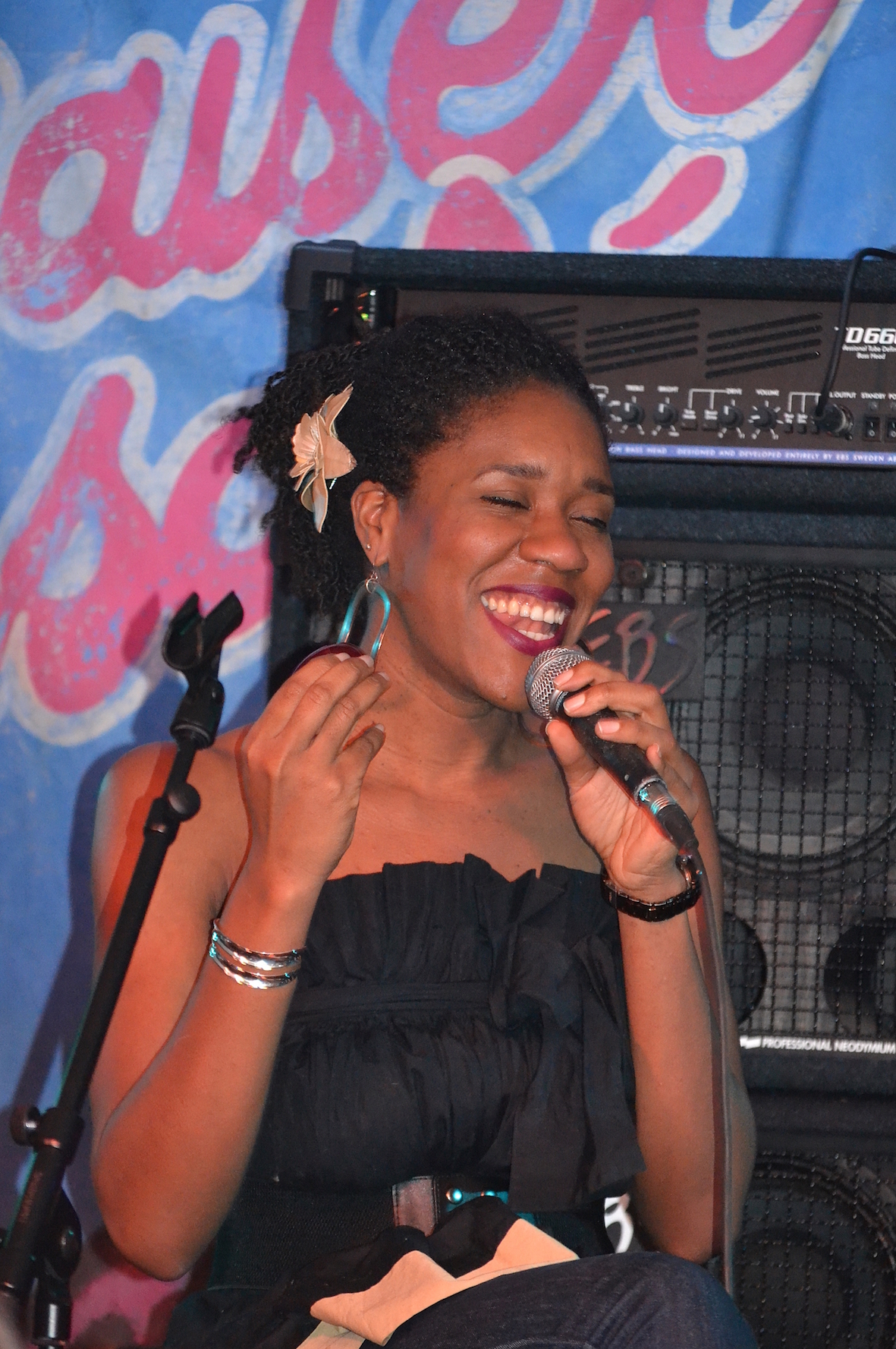 TRICIA EVY Invite PIERRE ELGRISHI